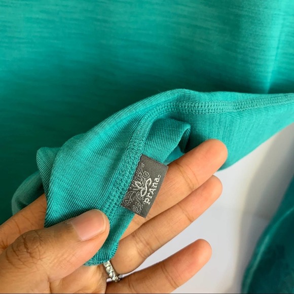 PrAna Quarter zip Pullover Size Medium - Picture 4 of 10